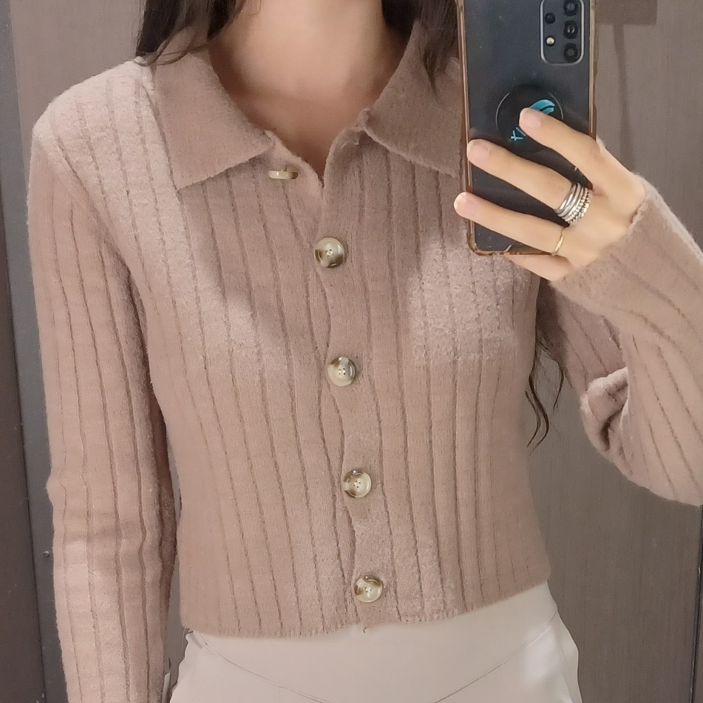 🌱Host Pick🌱🆕NWT London Kaye Taupe Collared Ribbed Button Up Cardigan Sweater - Picture 2 of 3